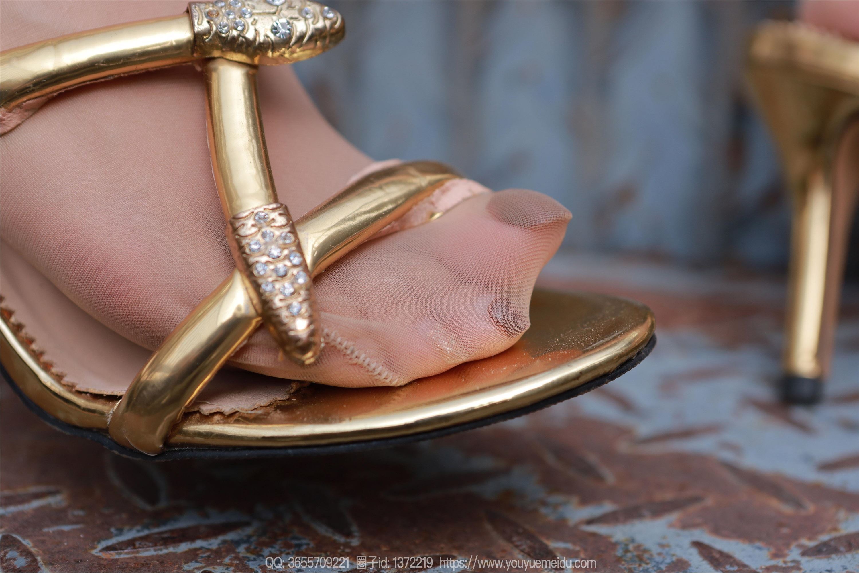 IESS异思趣向  2024.11.08 丝享家 1893 婉萍《蓝色短裙（上）》